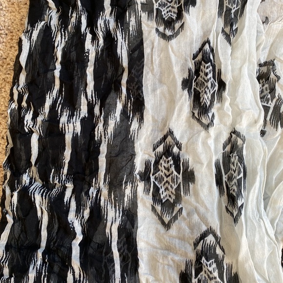 Express Fashion Scarf Bundle of 3 - Picture 6 of 11